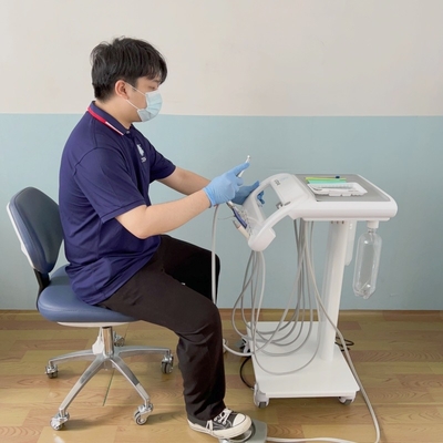 Plateau d'opération dentaire portable avec aspirateur d'éjecteur de salive