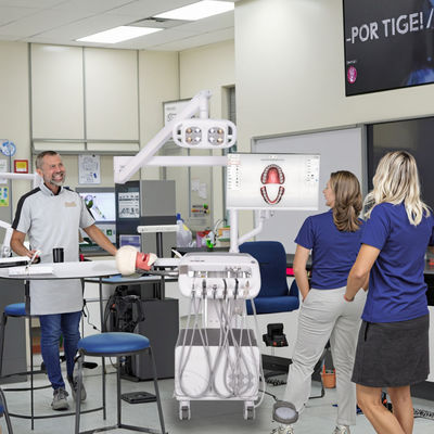 Système de simulation orale pour la formation collégiale Système de formation avancée en simulation dentaire avec compresseur et lampe chirurgicale