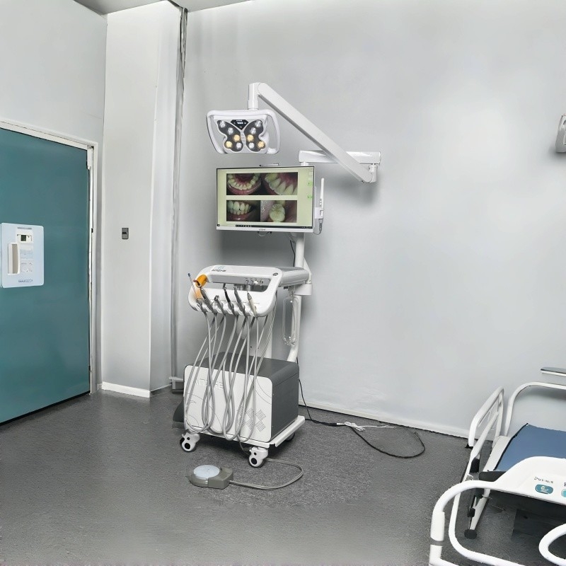 Équipement de clinique dentaire multifonctionnelle Turbine dentaire Chariot dentaire à faible bruit avec compresseur d'air Unité dentaire portable
