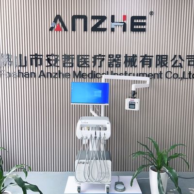 Un bon prix. Outils dentaires professionnels pour animaux de compagnie pour le nettoyage des dents d'animaux blanchiment et soins buccaux Unité de traitement dentaire vétérinaire en ligne